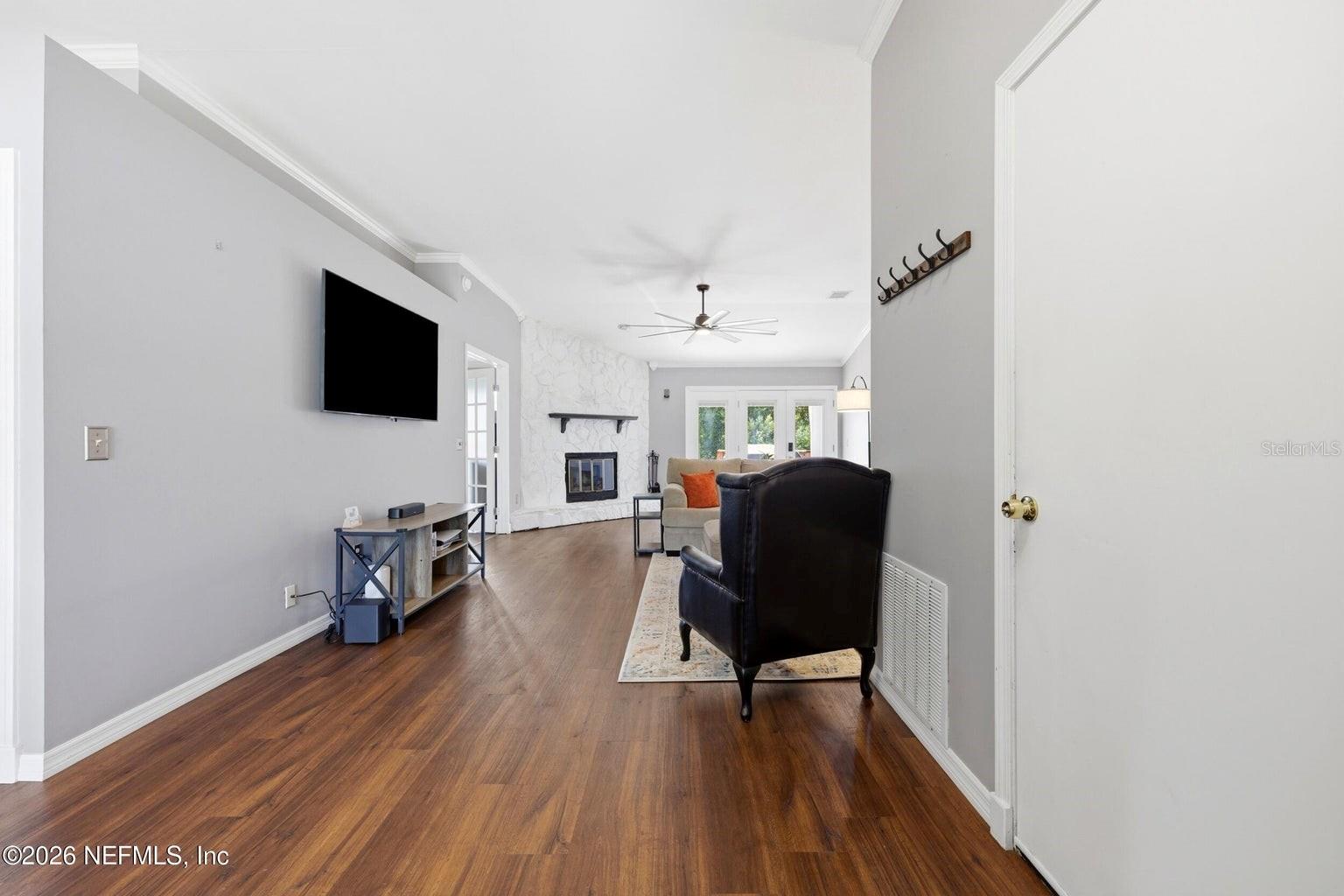 RIVER POINT - Residential
