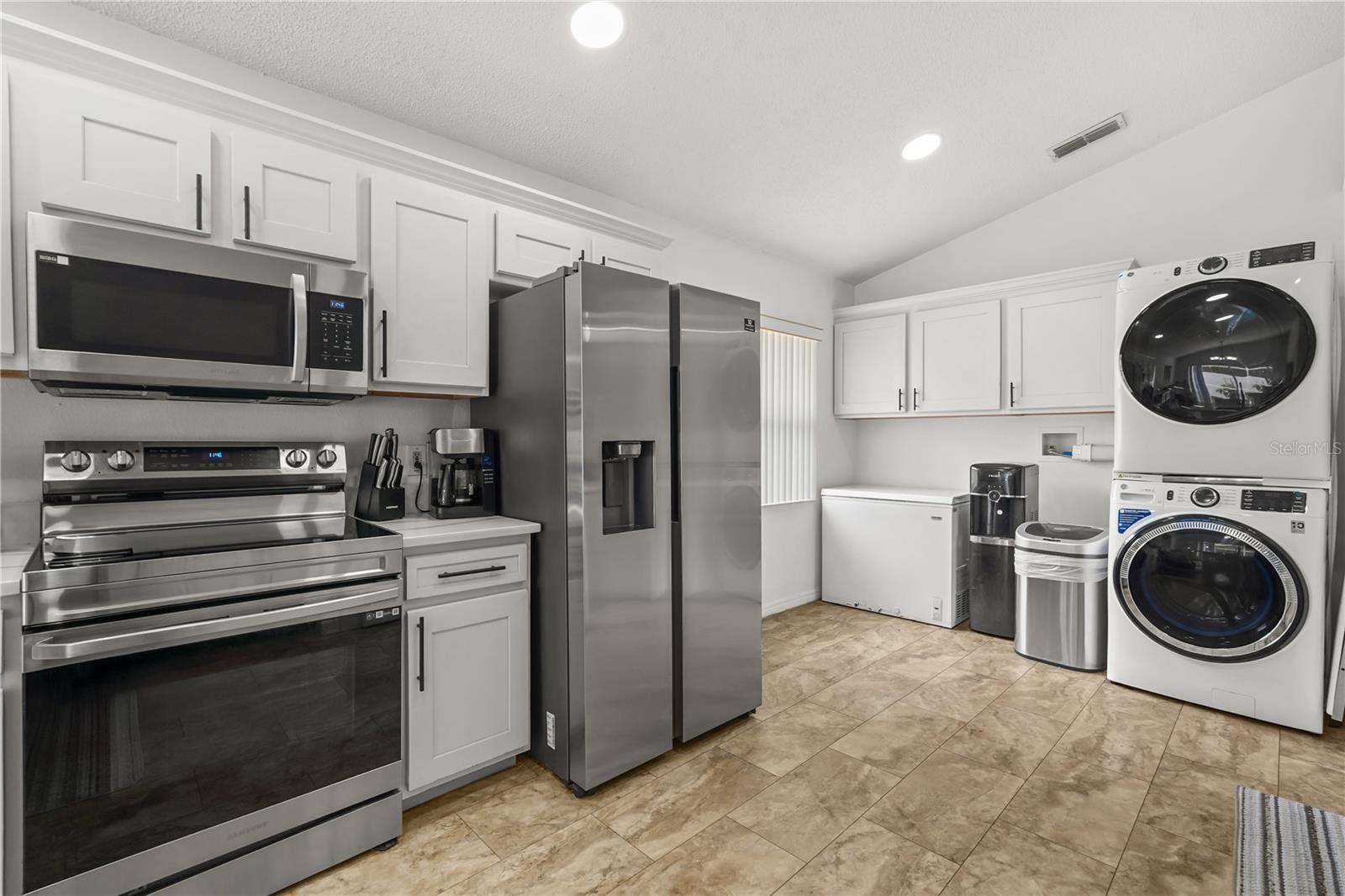 FLORIDA PINES PH 01 - Residential