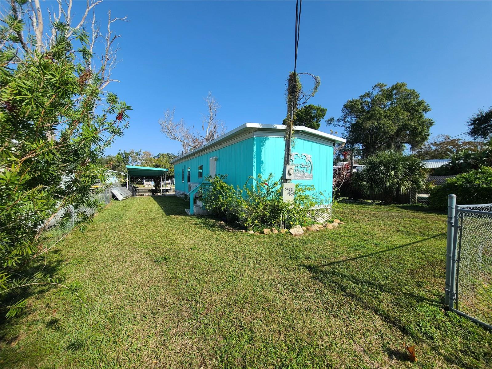 WEEKI WACHEE GARDENS - Land