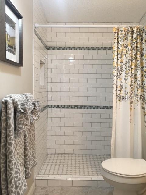 LADY LAKE ORANGE BLOSSOM GARDENS UNIT 14 - Residential Lease