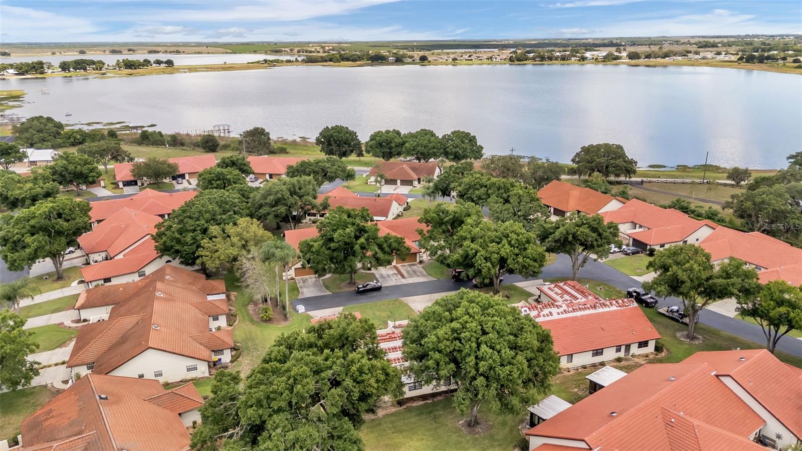 CASA DEL LAGO CONDO - Residential