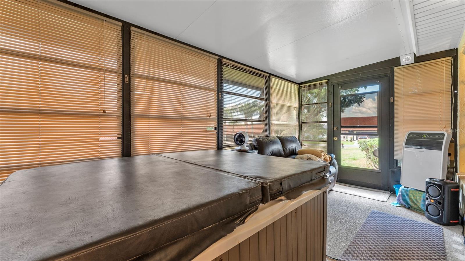 CASA DEL LAGO CONDO - Residential