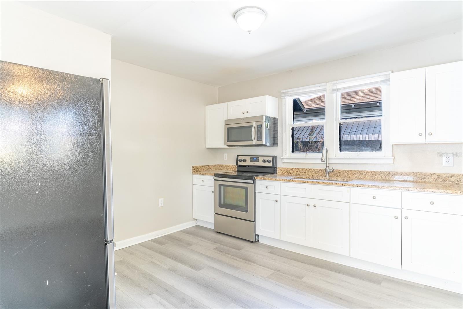 SOUTH COLLEGE ADD REV - Residential Lease