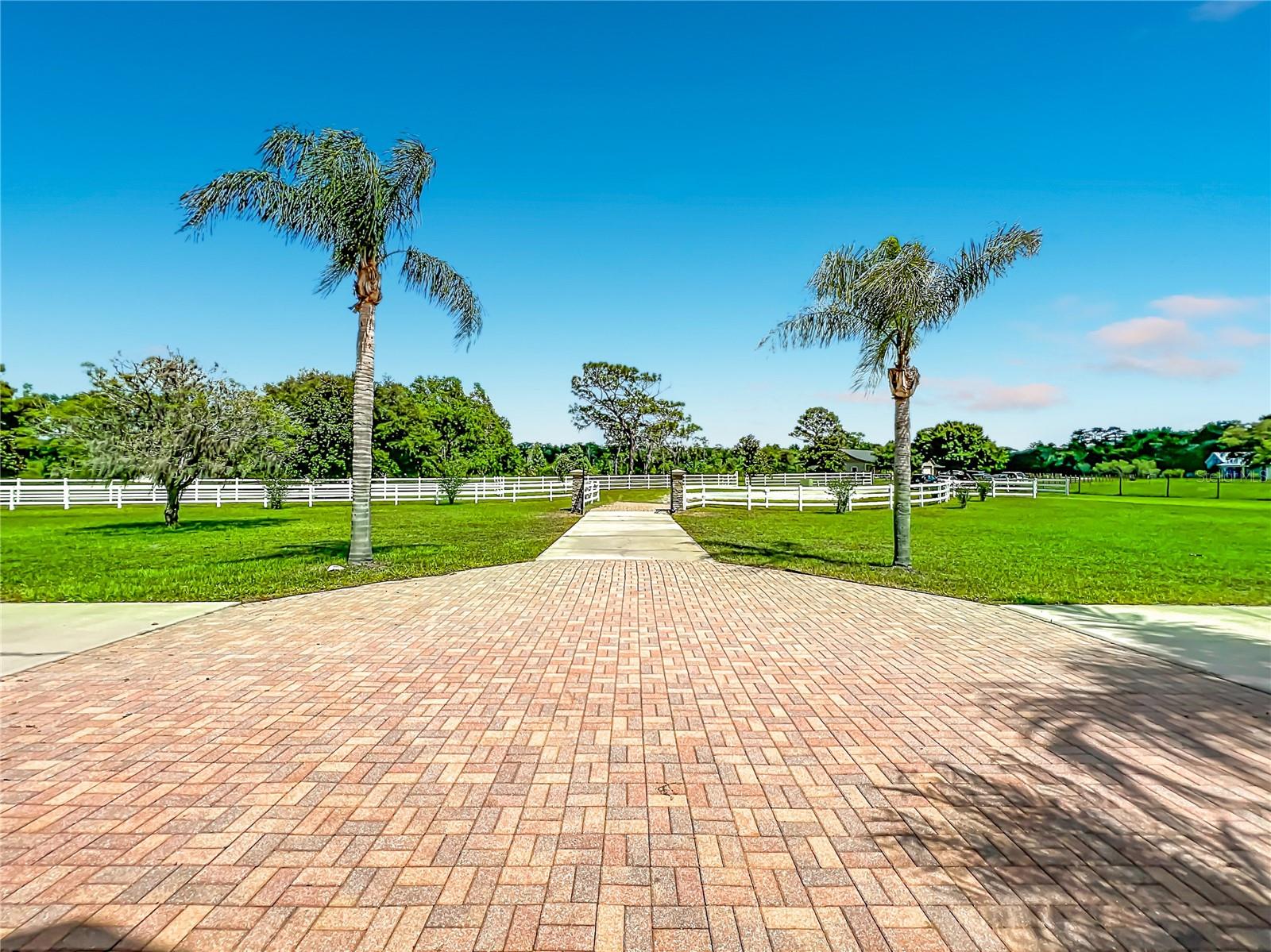 CURRYVILLE WOODS - Residential