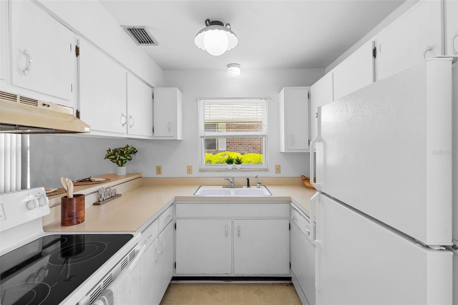 FAIRWAY VILLAGE - Residential