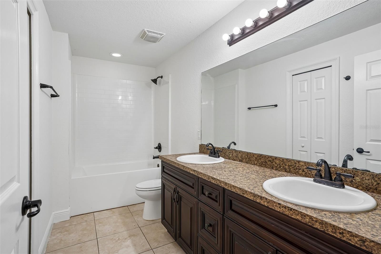 MARION OAKS UN 03 - Residential
