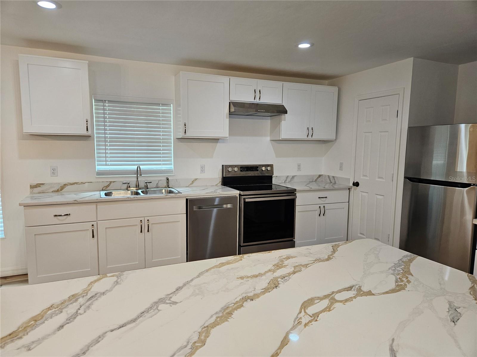 EAST WILLISTON - Residential