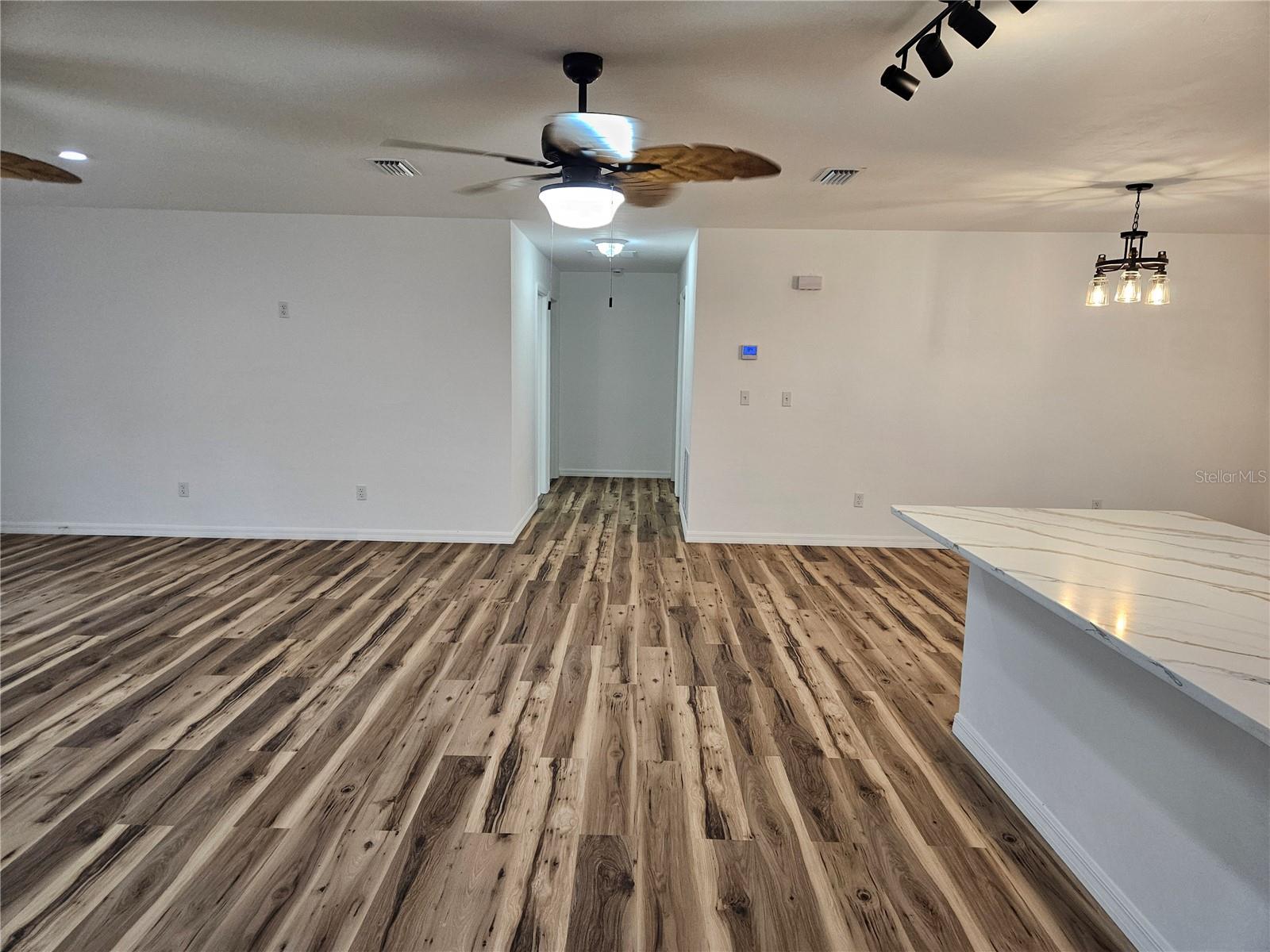 EAST WILLISTON - Residential
