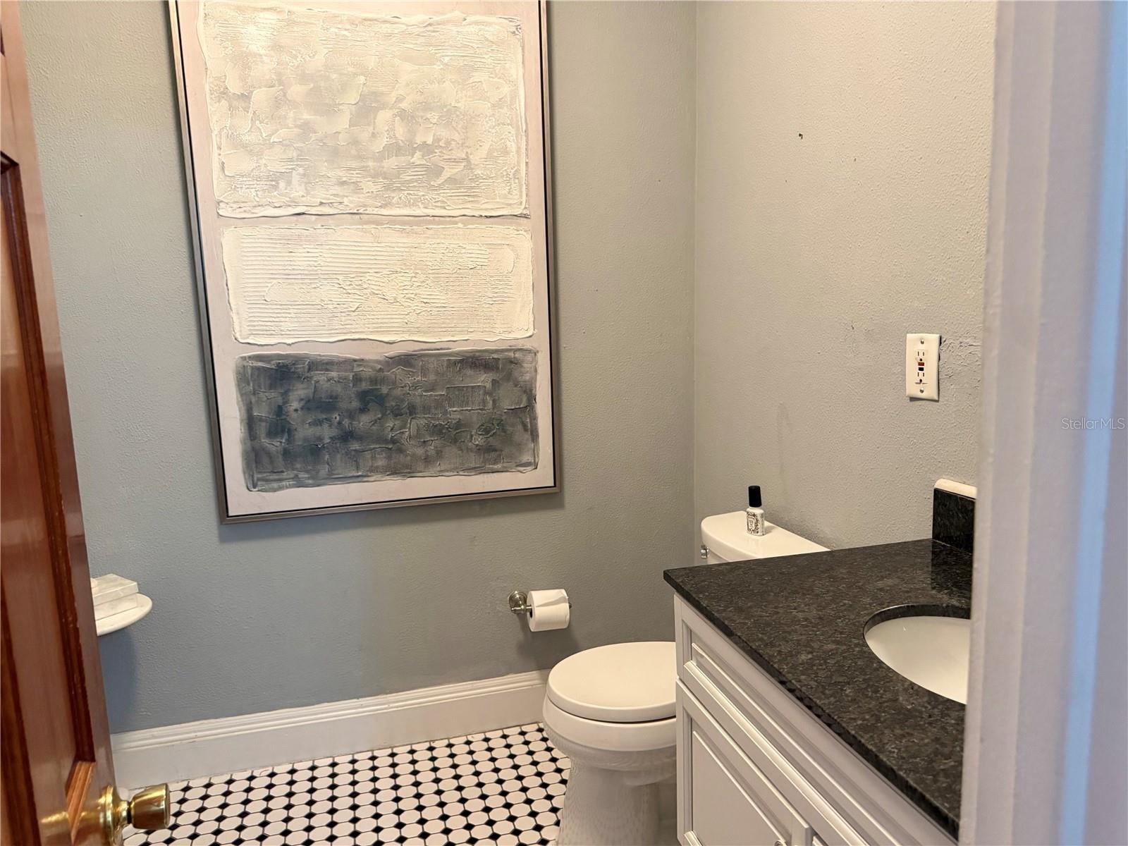 WASHINGTONS - Commercial Sale