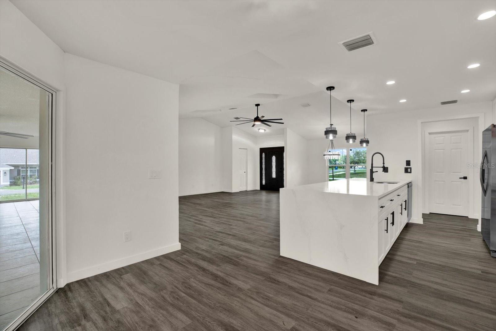 SPRING HILL - Residential
