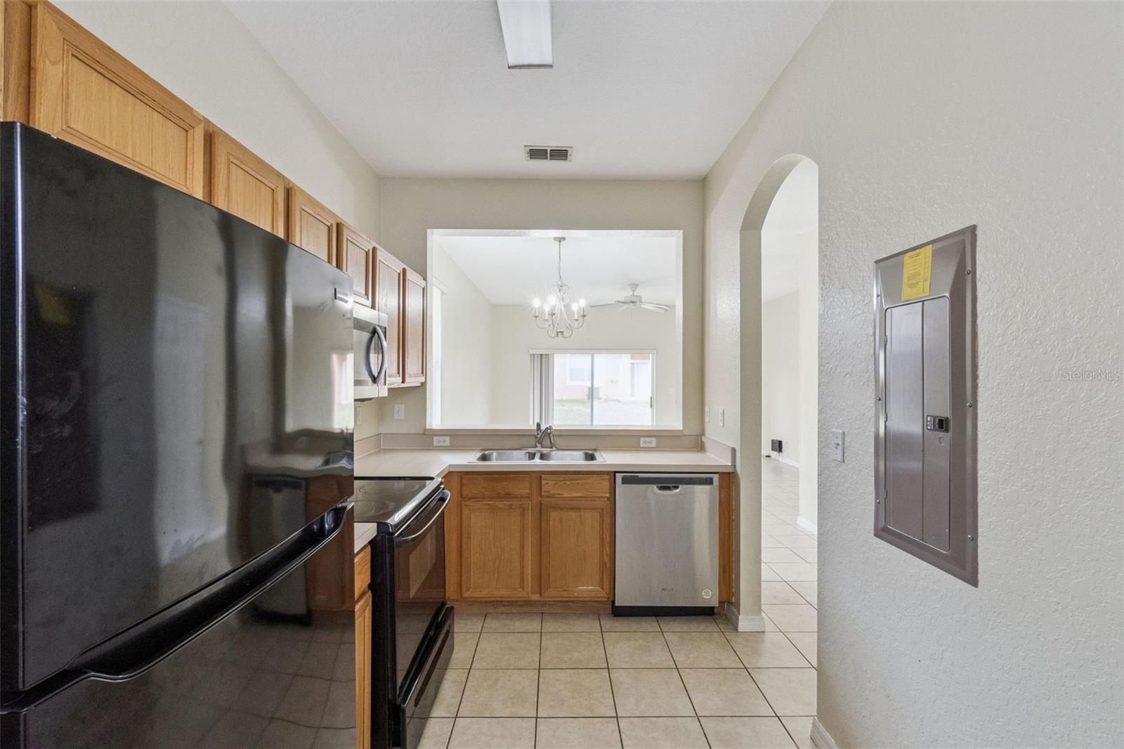 REGAL OAKS - Residential