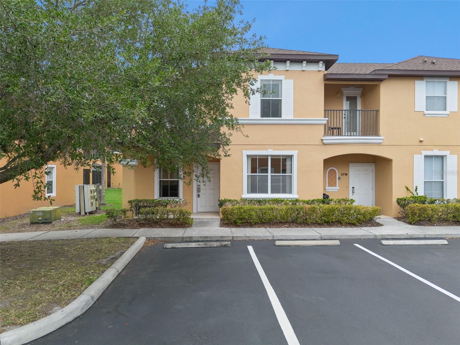 REGAL OAKS - Residential