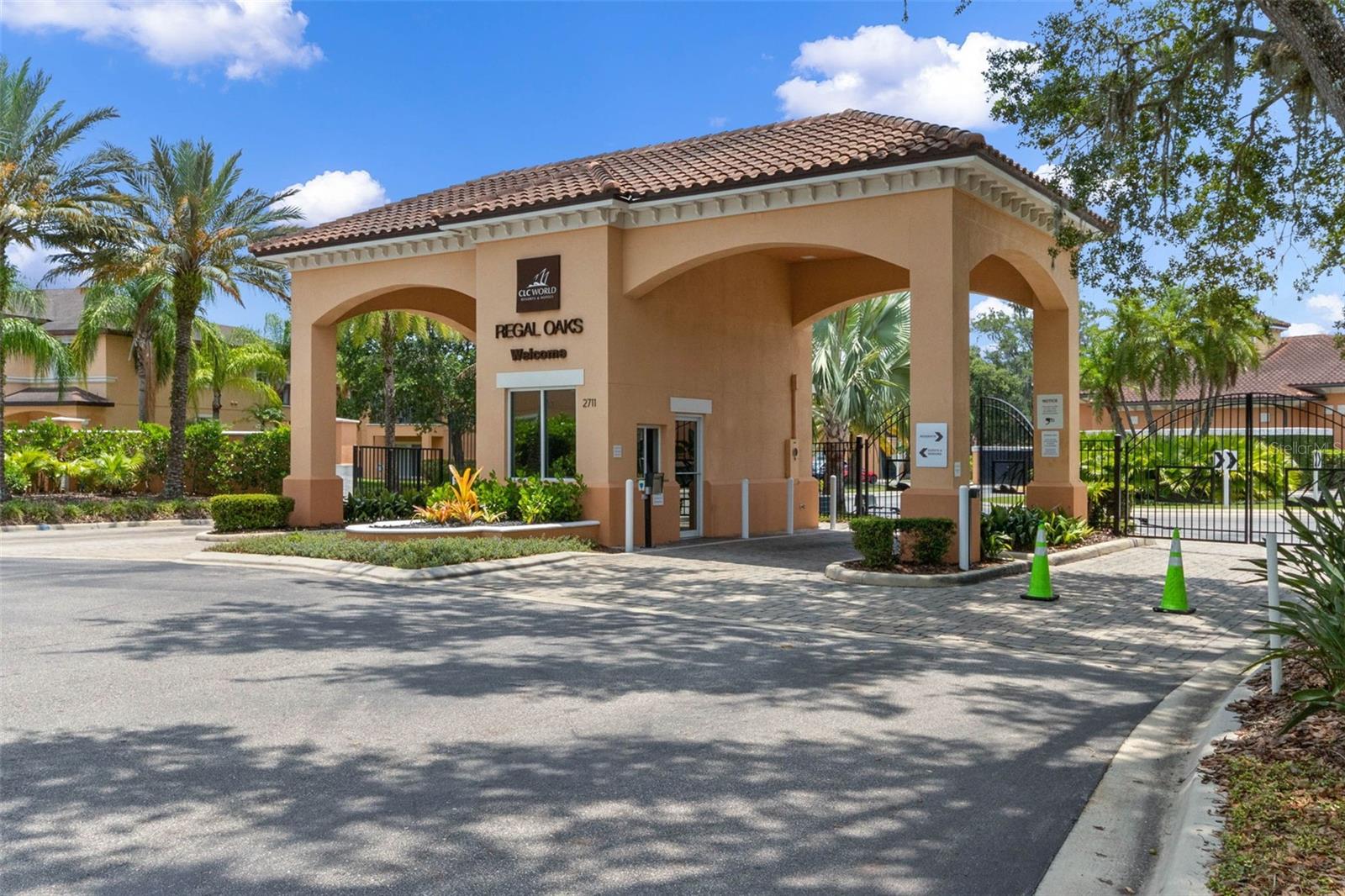 REGAL OAKS - Residential