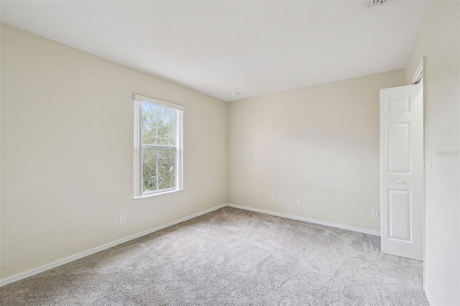 REGAL OAKS - Residential