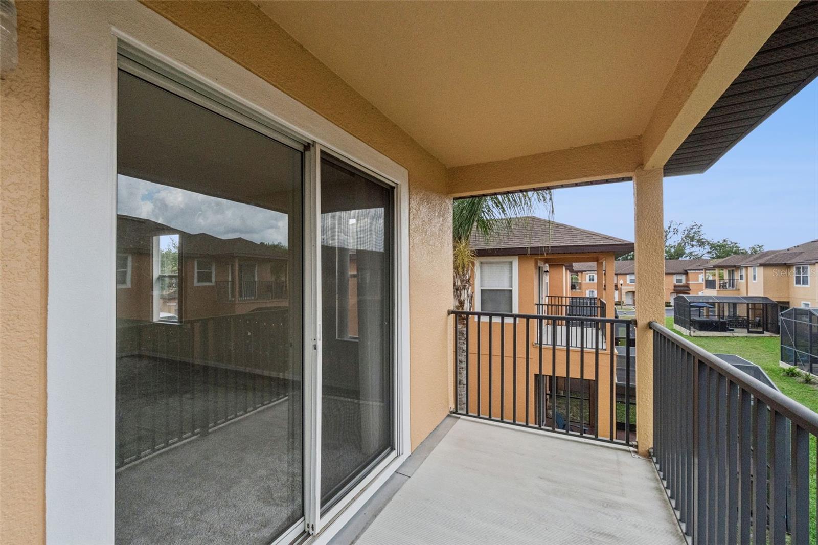 REGAL OAKS - Residential