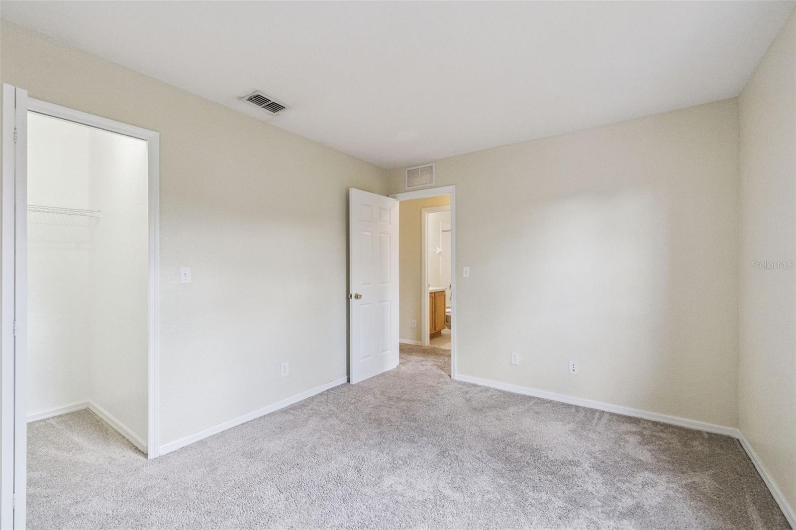 REGAL OAKS - Residential