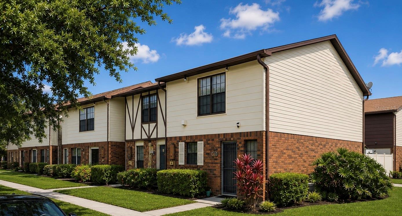 Investor Special | Cash Buyers Welcome | Prime Tampa Location

Excellent investment opportunity in the desirable Sunrise Villas community! This 2-bedroom, 2-bath townhome offers tremendous upside for investors, flippers, or buyers looking to renovate and build instant equity.

Situated in the heart of Tampa, this property features a functional floor plan, spacious living areas, and a highly sought-after location with convenient access to major highways, shopping, dining, schools, Tampa International Airport, and downtown Tampa.

The home is being sold AS-IS and will require renovation, making it ideal for experienced investors or buyers seeking their next rehab project. Comparable renovated homes in the community have demonstrated strong resale potential, making this an excellent value-add opportunity.

Whether you’re looking to renovate and resell, add to your rental portfolio, or customize a home to your own style, this property offers exceptional potential in an established community.

Cash offers preferred. Proof of funds required with all offers. Seller is motivated and seeking a smooth, efficient transaction.

Don’t miss this opportunity to invest in one of Tampa’s growing markets!

Multiple investor inquiries received. Seller is reviewing offers. Submit your highest and best!