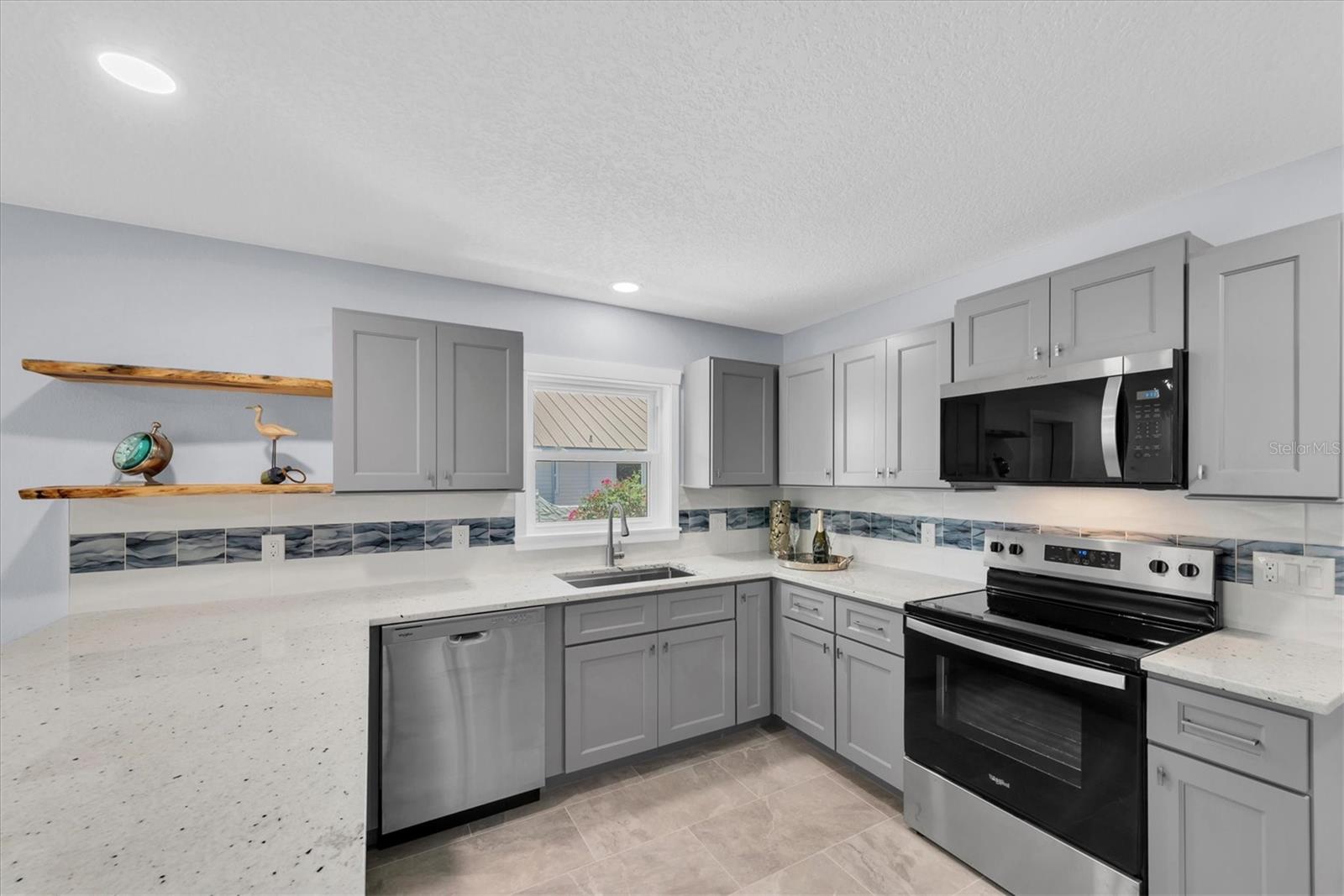 BELLE VISTA BEACH 1ST ADD - Residential
