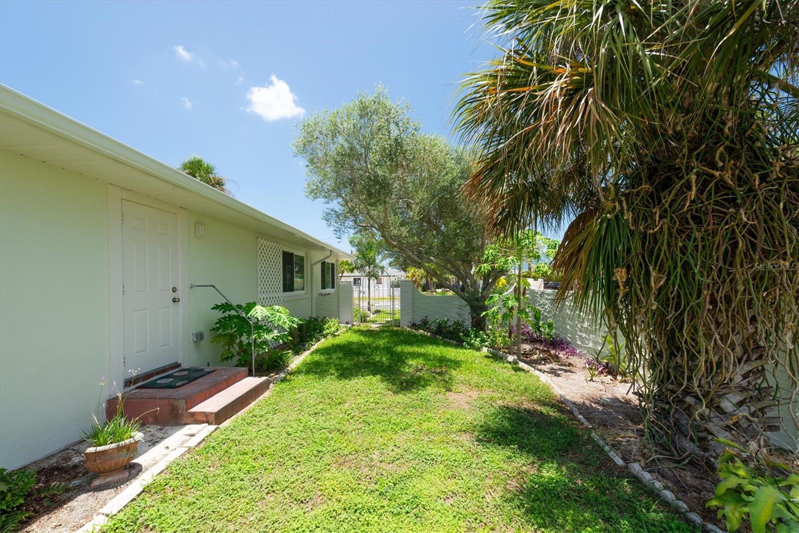 BELLE VISTA BEACH 1ST ADD - Residential