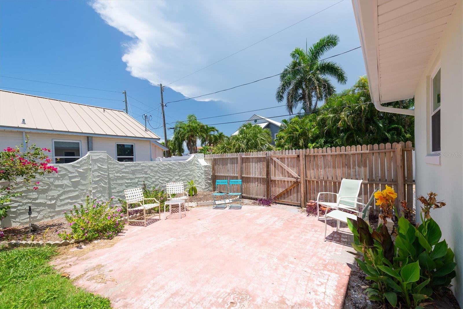 BELLE VISTA BEACH 1ST ADD - Residential