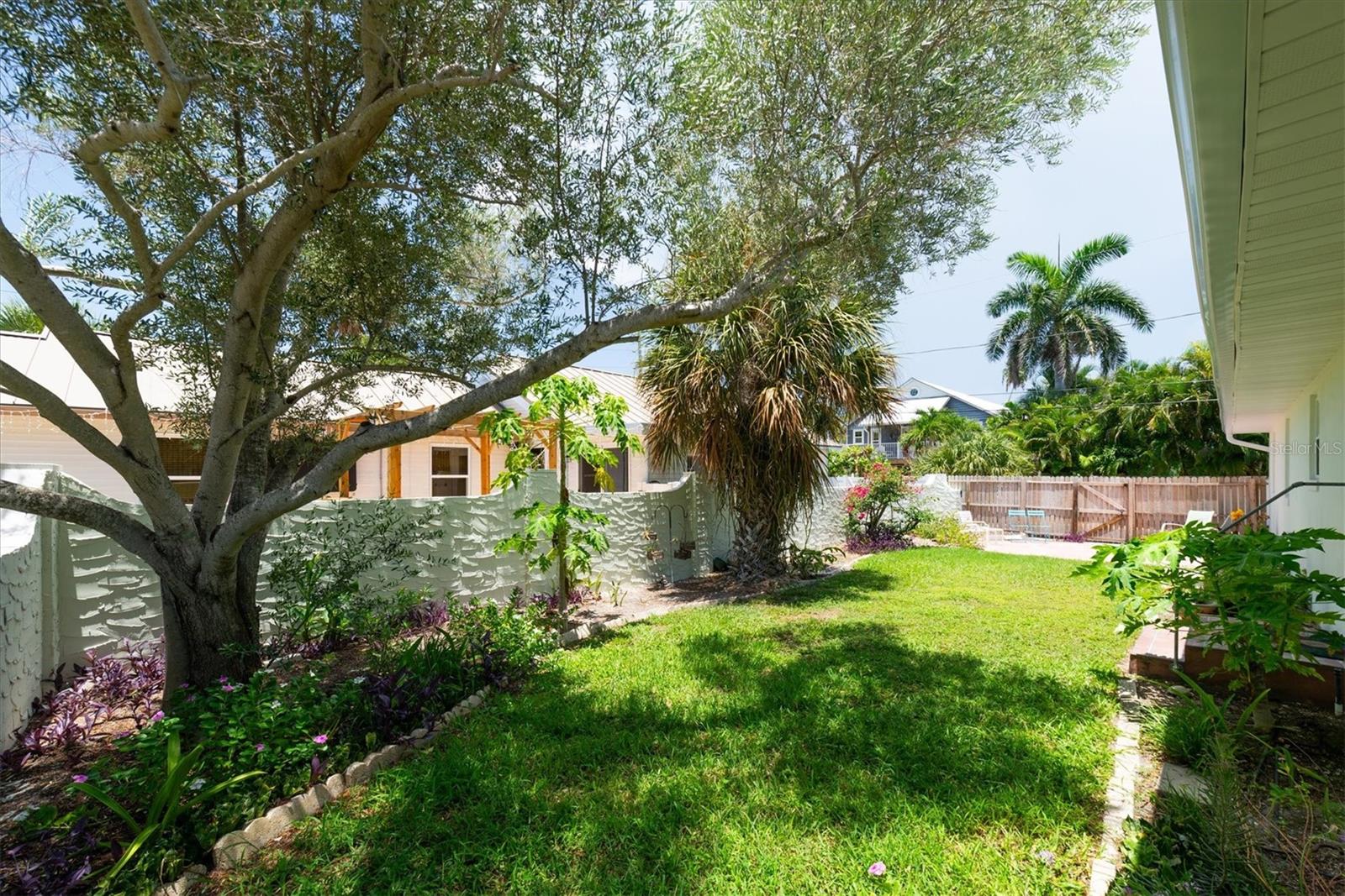 BELLE VISTA BEACH 1ST ADD - Residential