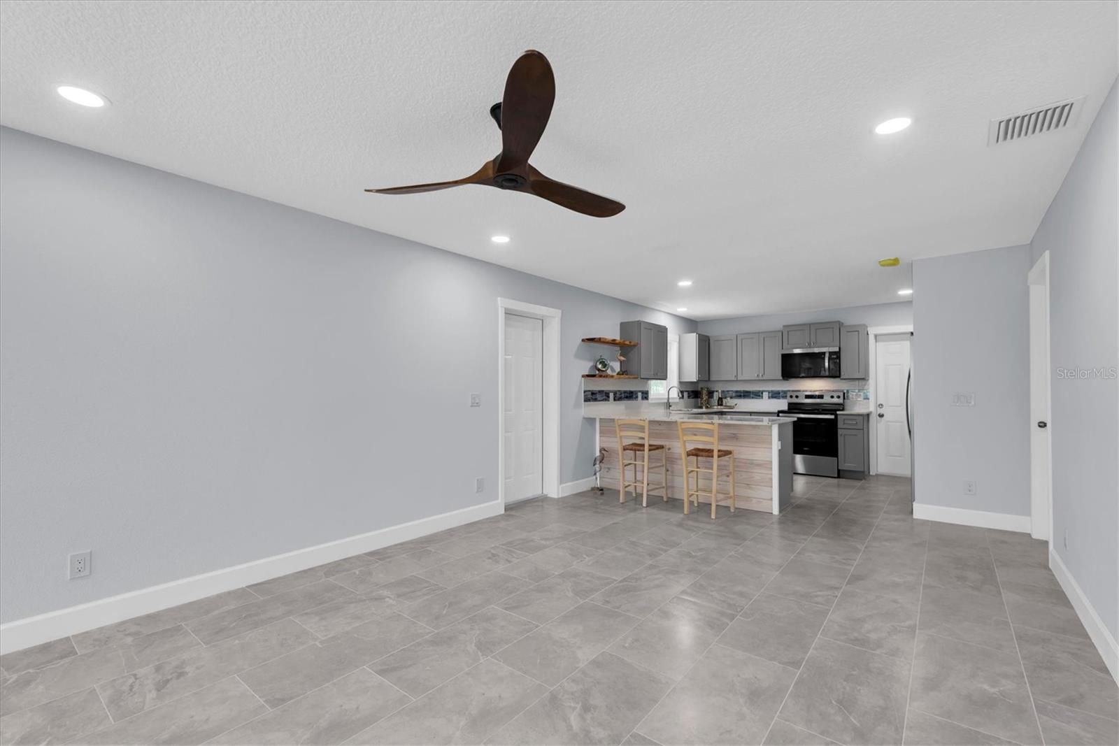BELLE VISTA BEACH 1ST ADD - Residential