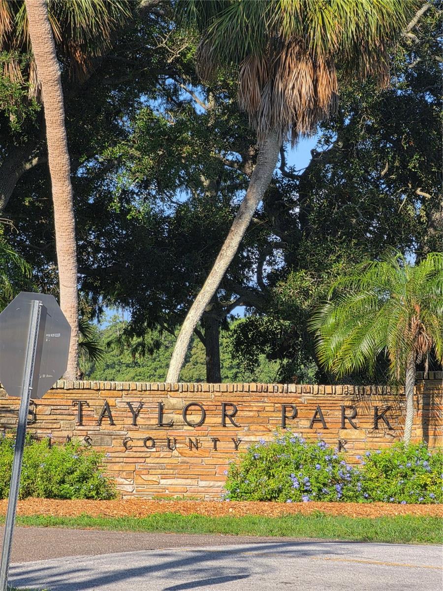 RIDGE PARK ESTATES - Residential