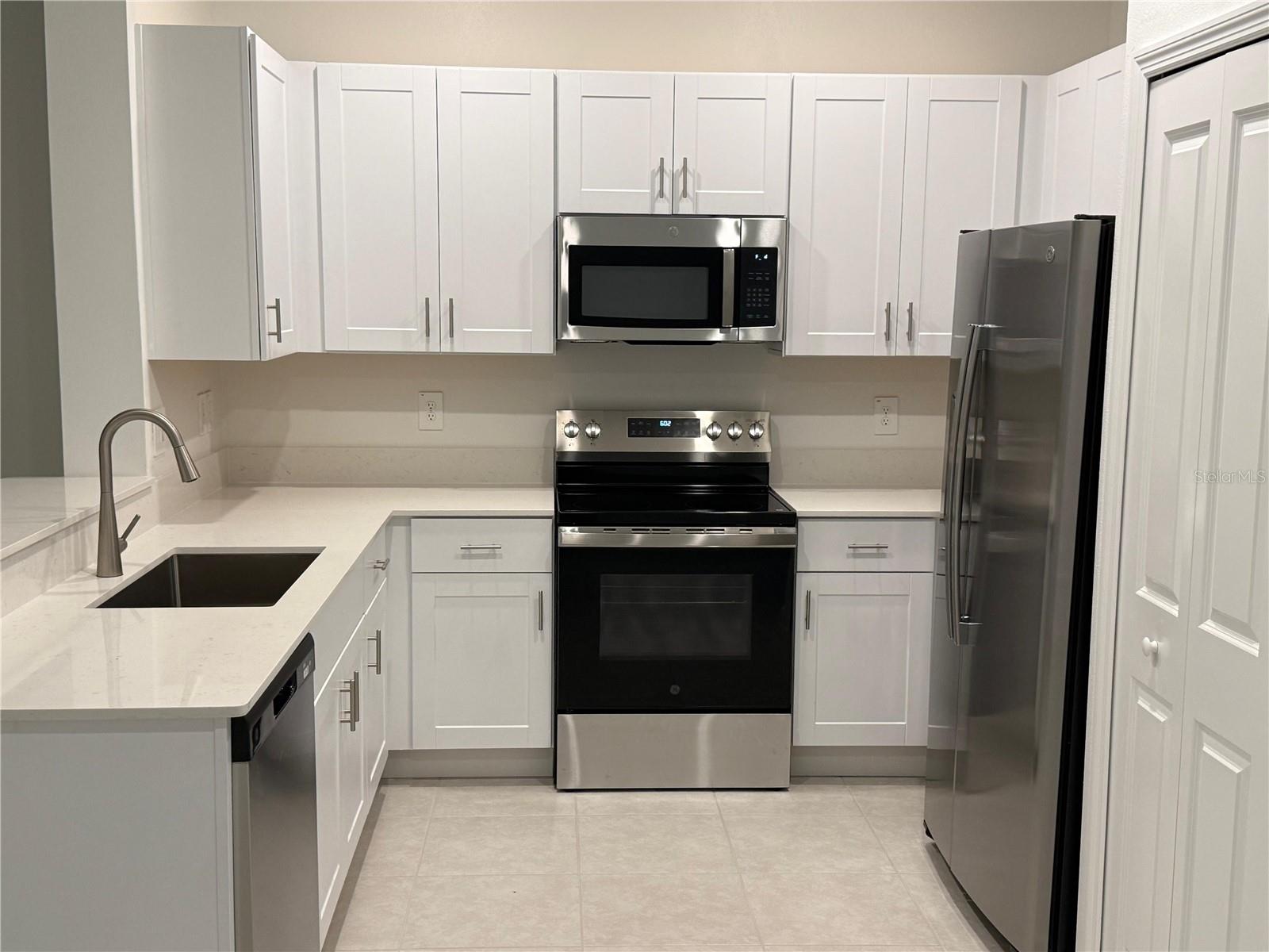 MIRADA TOWNHOMES - Residential Lease