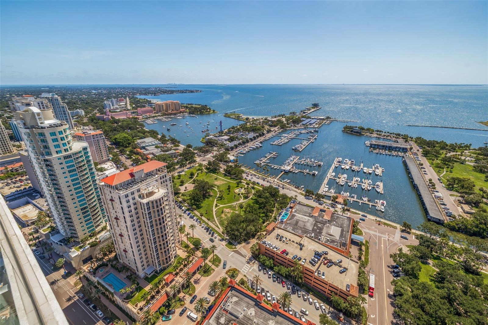 ONE ST. PETERSBURG - Residential