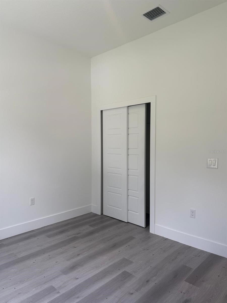 CITRUS SPGS UNIT 20 - Residential Lease