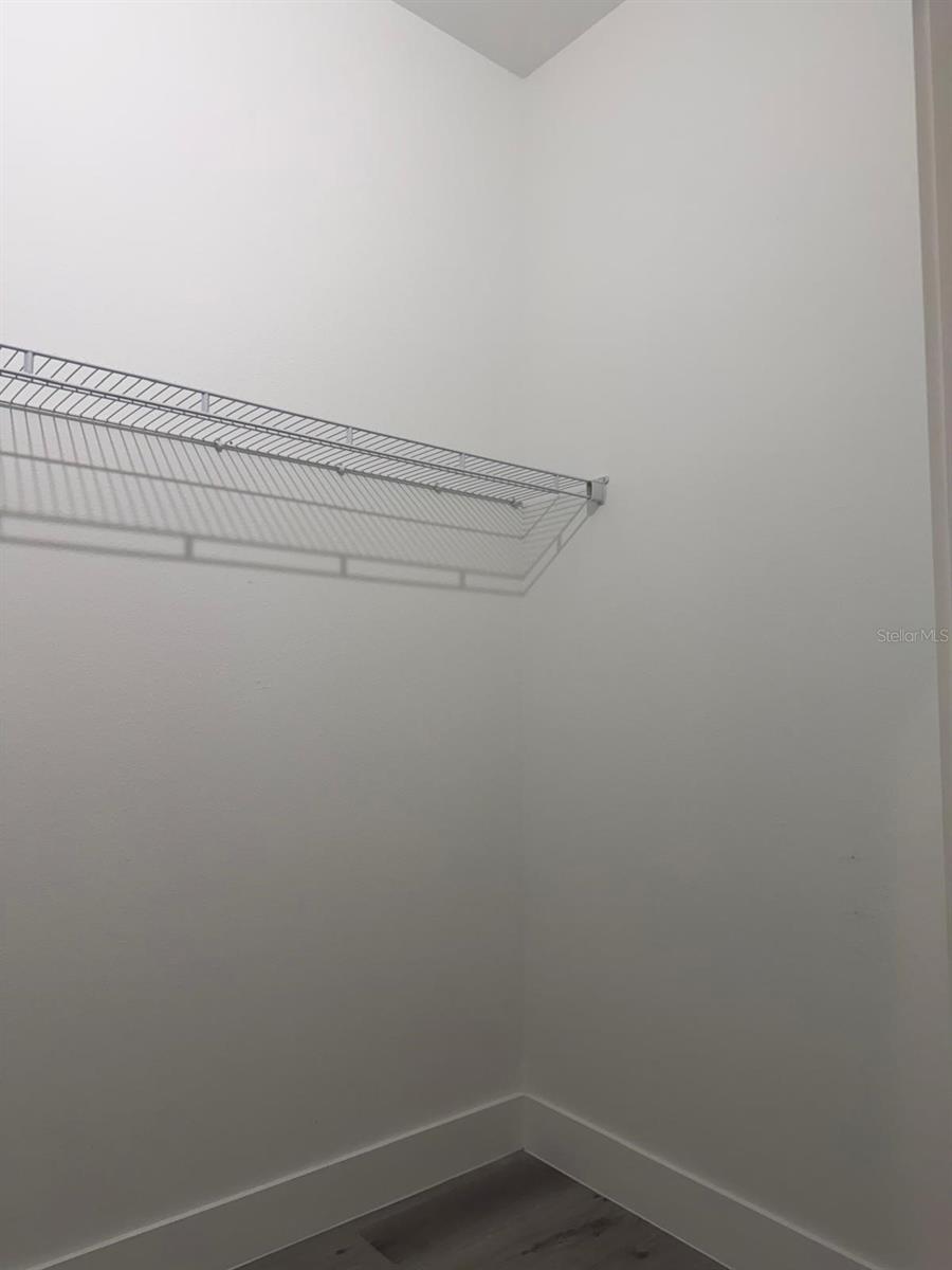 CITRUS SPGS UNIT 20 - Residential Lease