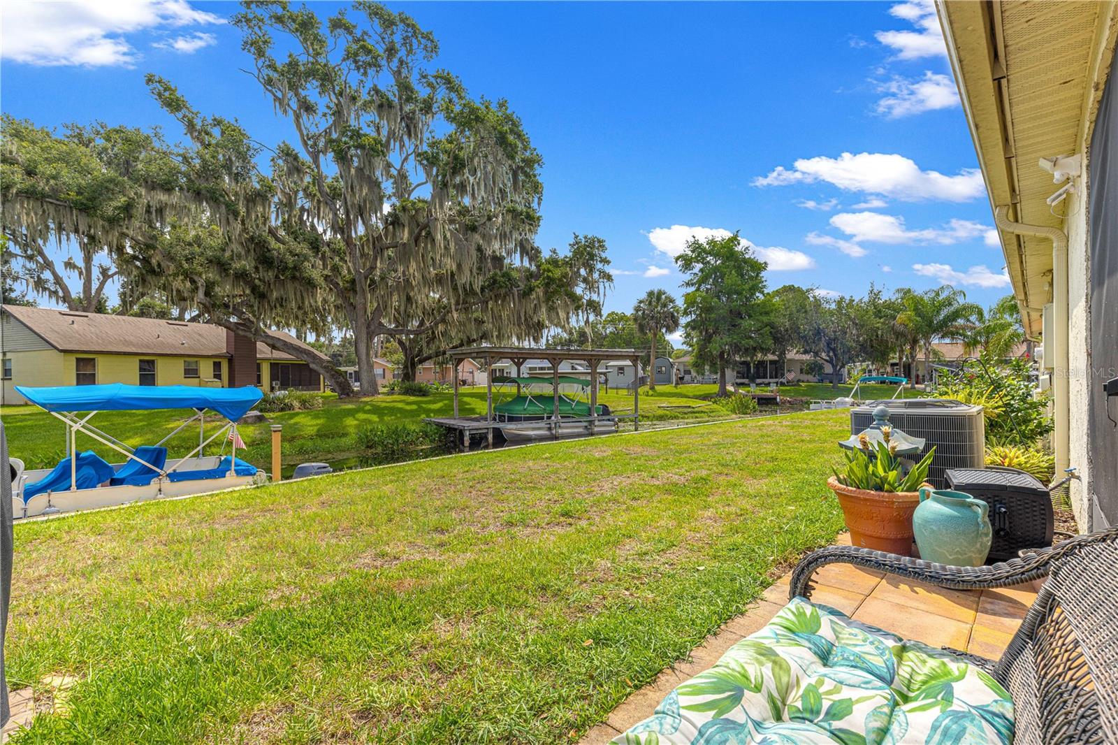TAVARES CYPRESS COVE CONDO - Residential