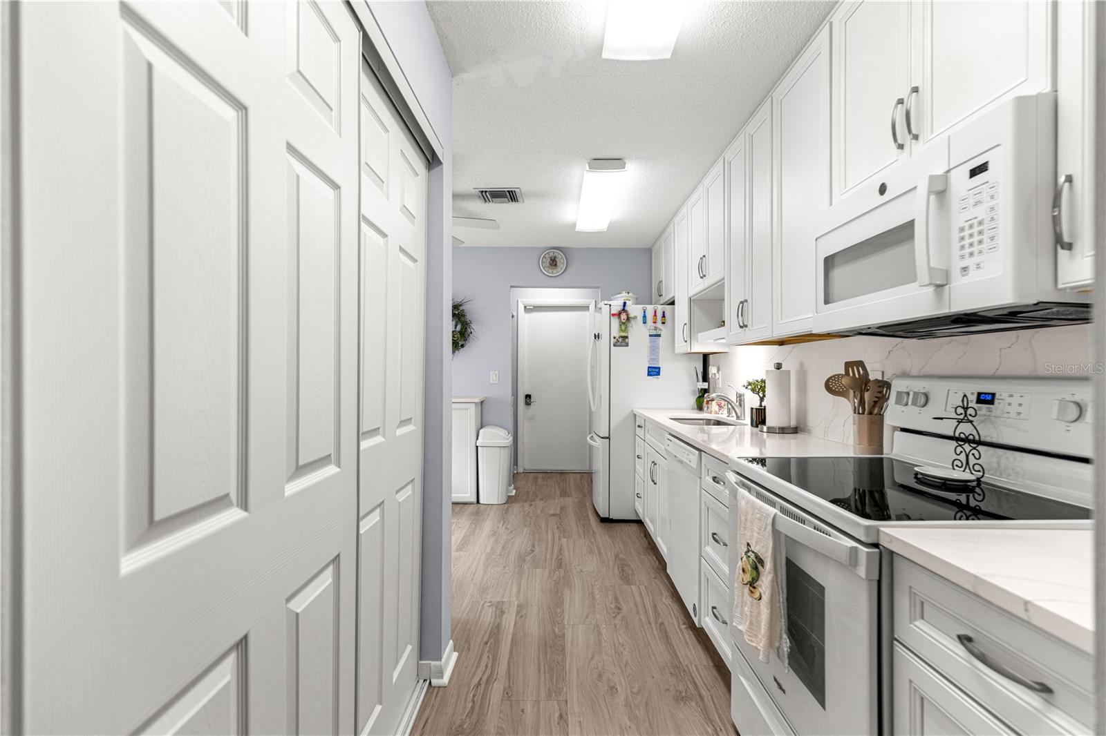 TAVARES CYPRESS COVE CONDO - Residential