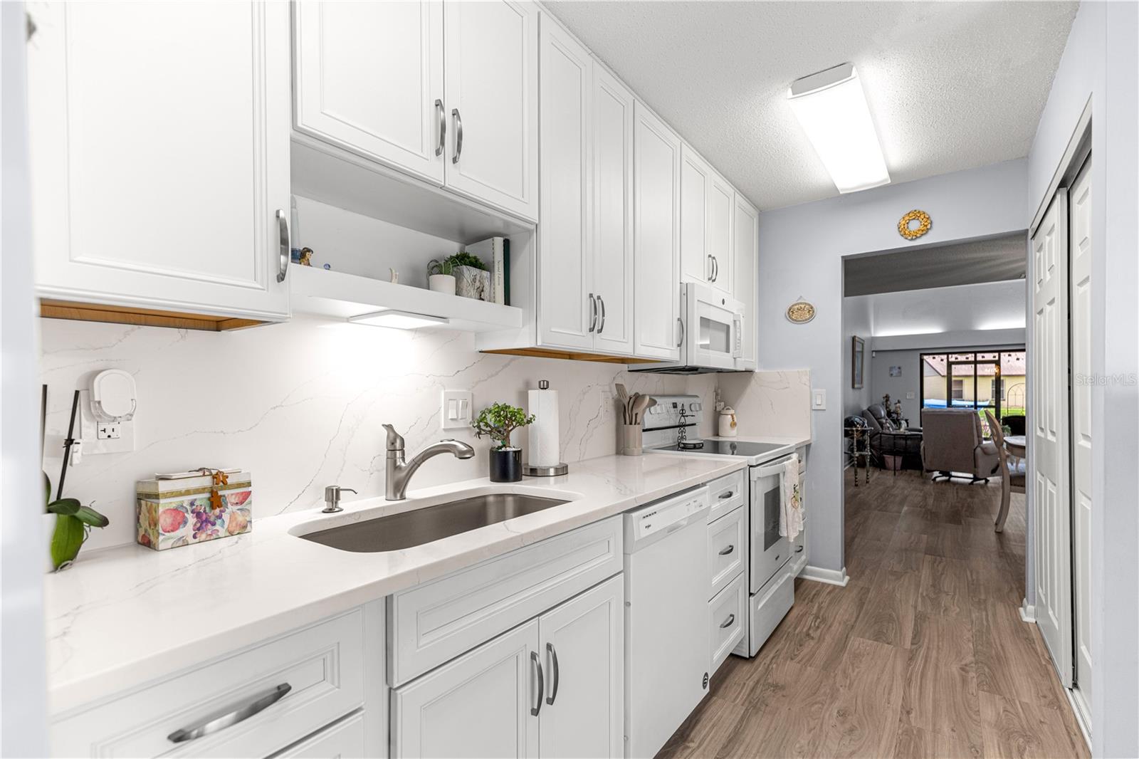 TAVARES CYPRESS COVE CONDO - Residential