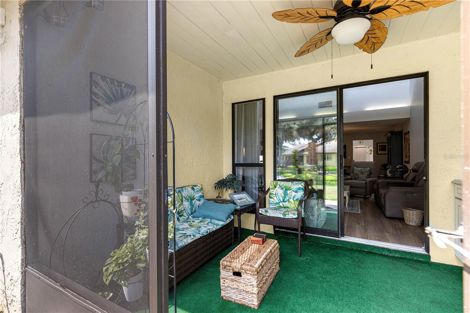 TAVARES CYPRESS COVE CONDO - Residential