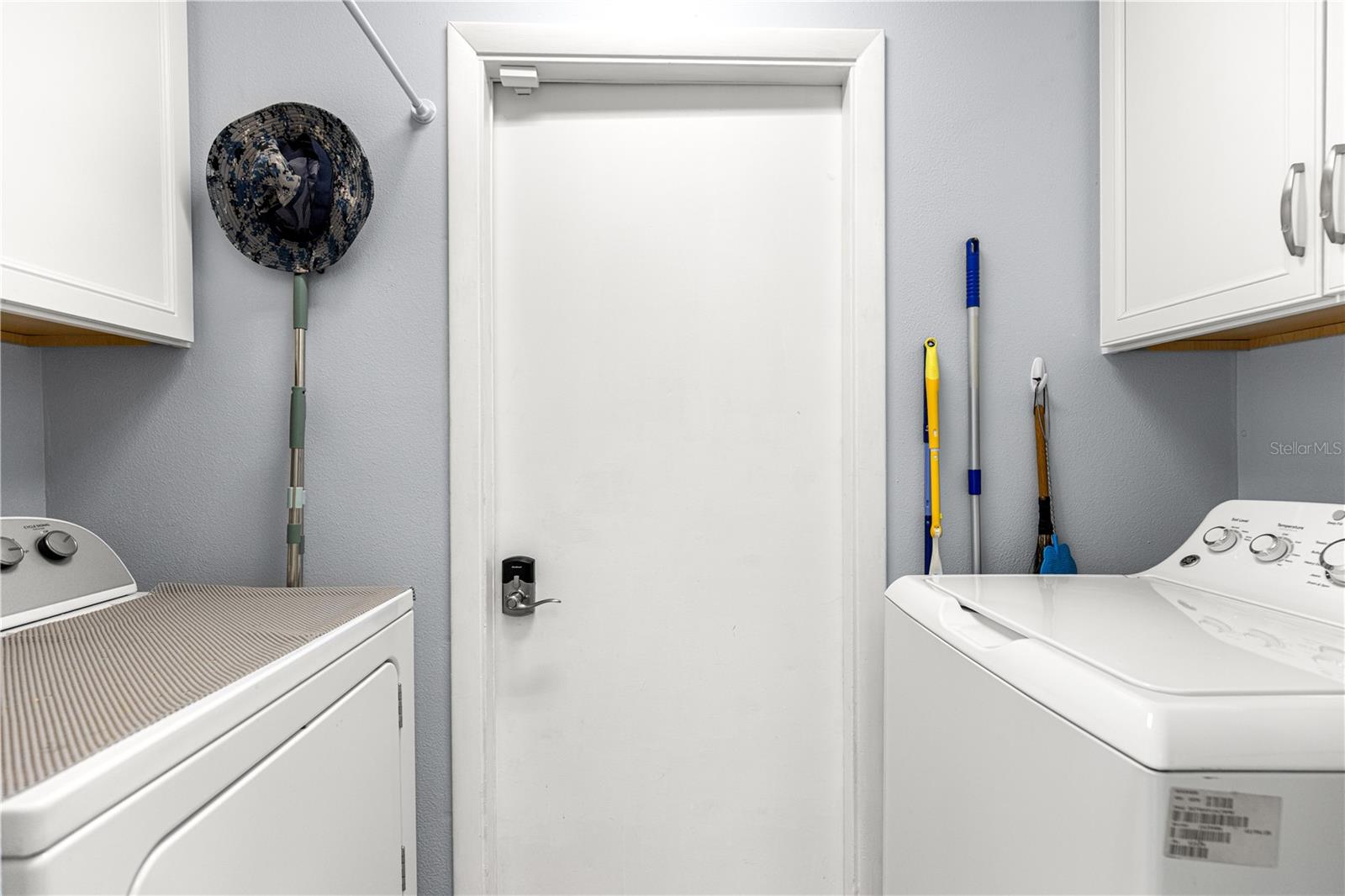 TAVARES CYPRESS COVE CONDO - Residential