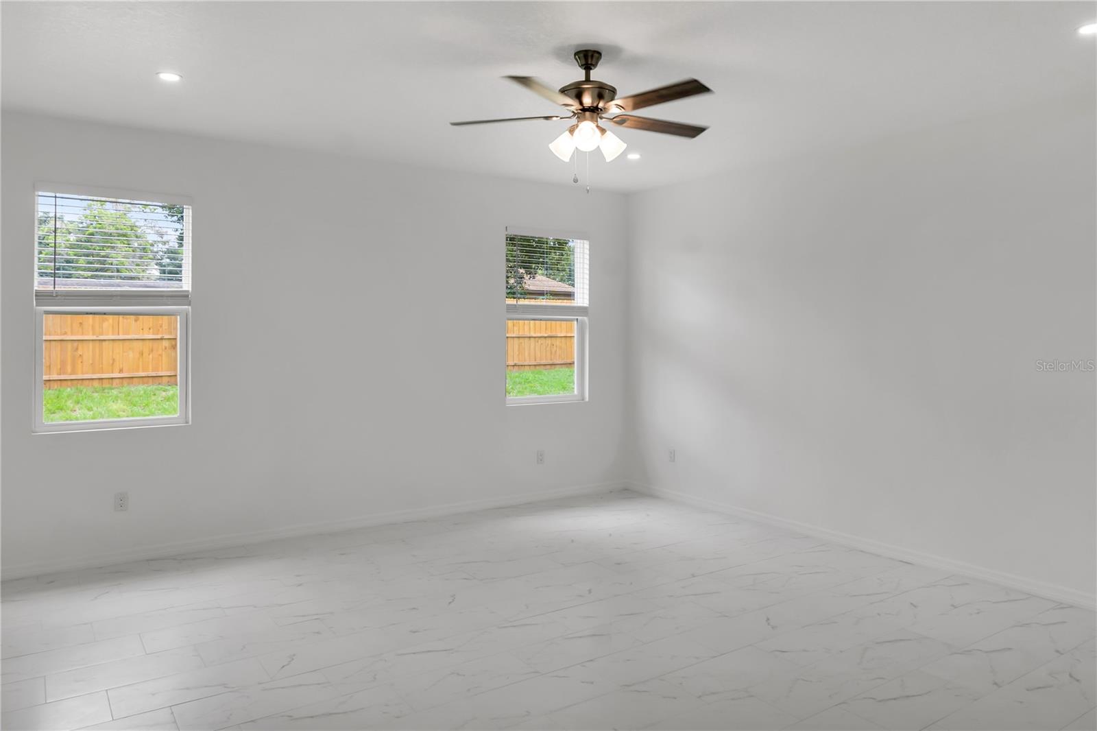 PINE HILLS PARK SUB - Residential