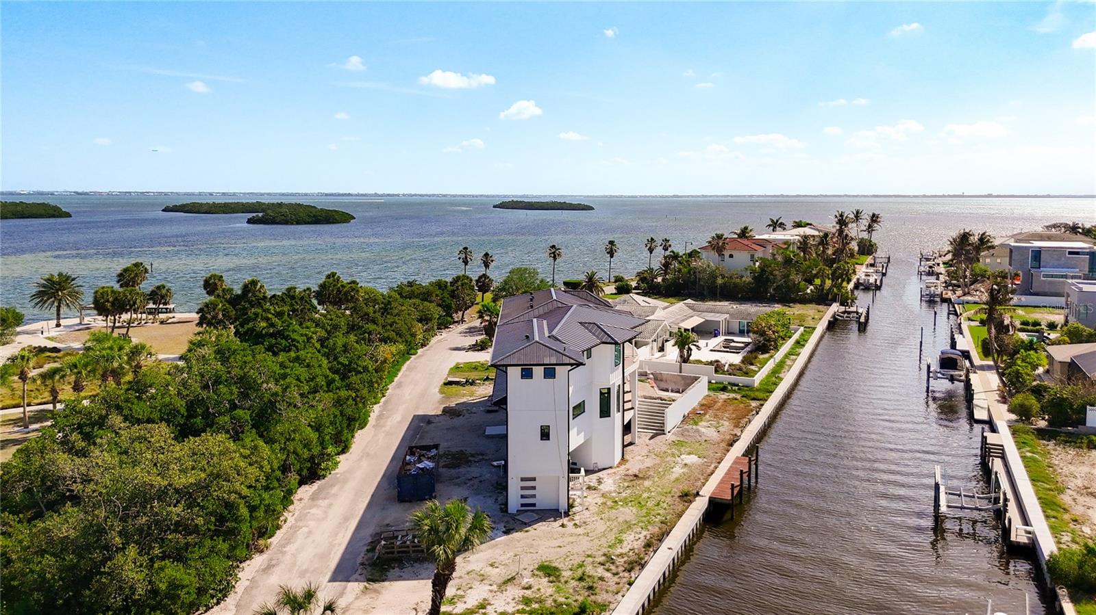 LONGBOAT KEY ESTATES - Land
