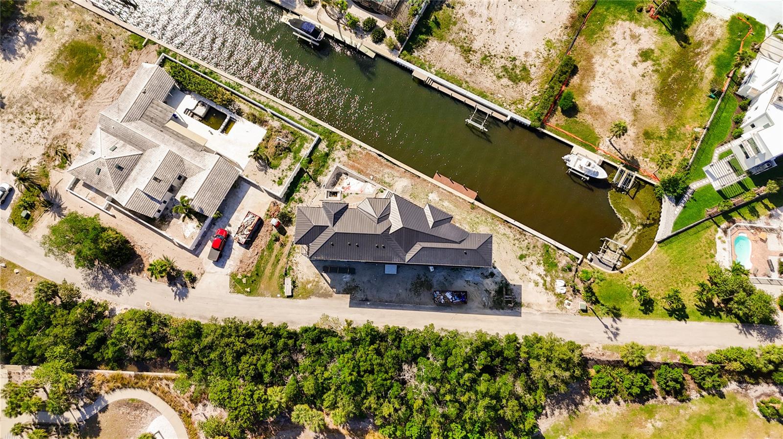LONGBOAT KEY ESTATES - Land