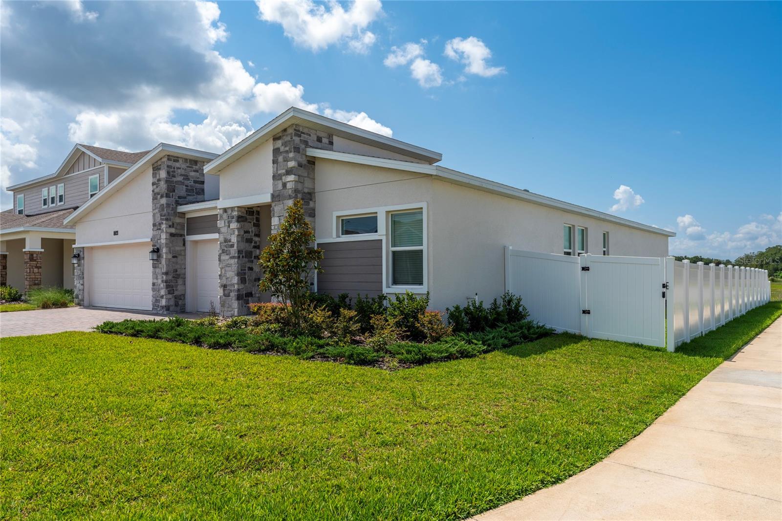 BRONSONS RDG REP - Residential