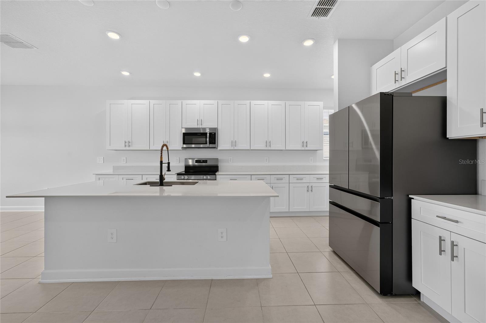 BRONSONS RDG REP - Residential