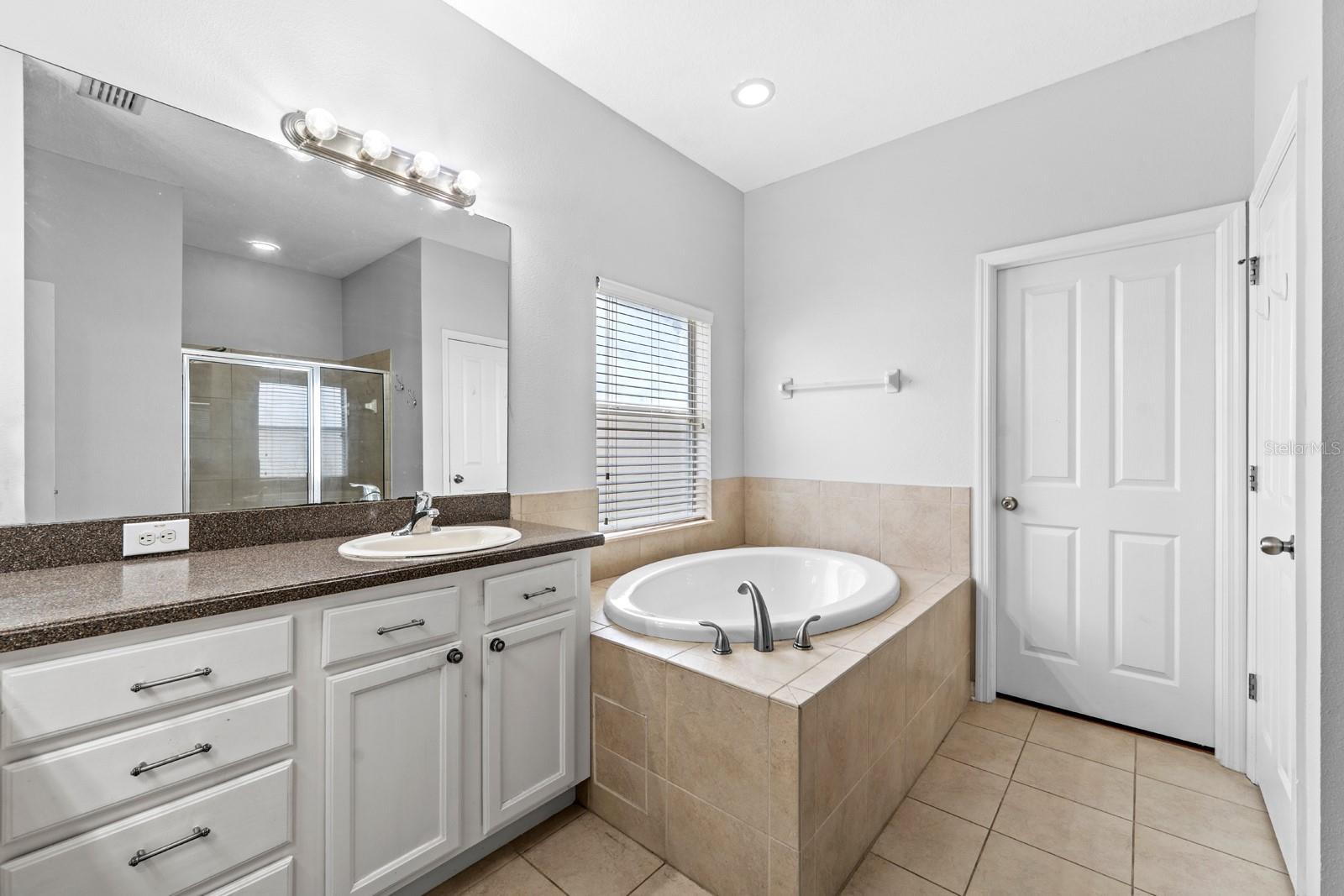 OAK CREEK A-C PH 02 - Residential
