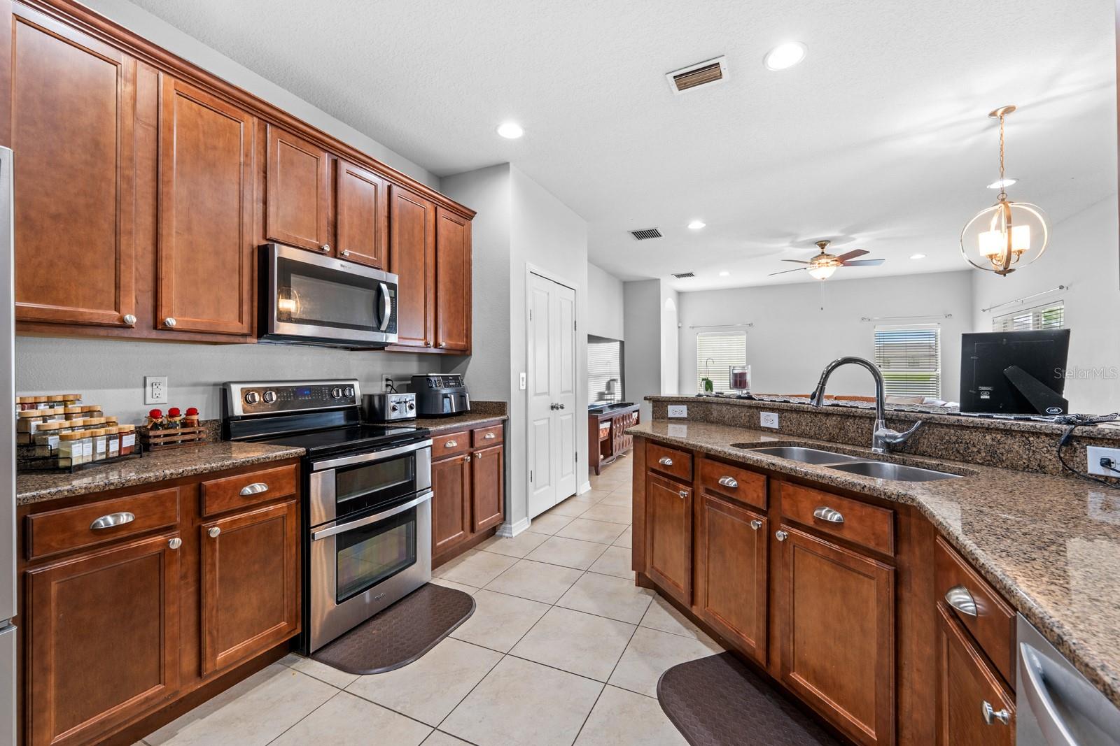 OAK CREEK A-C PH 02 - Residential