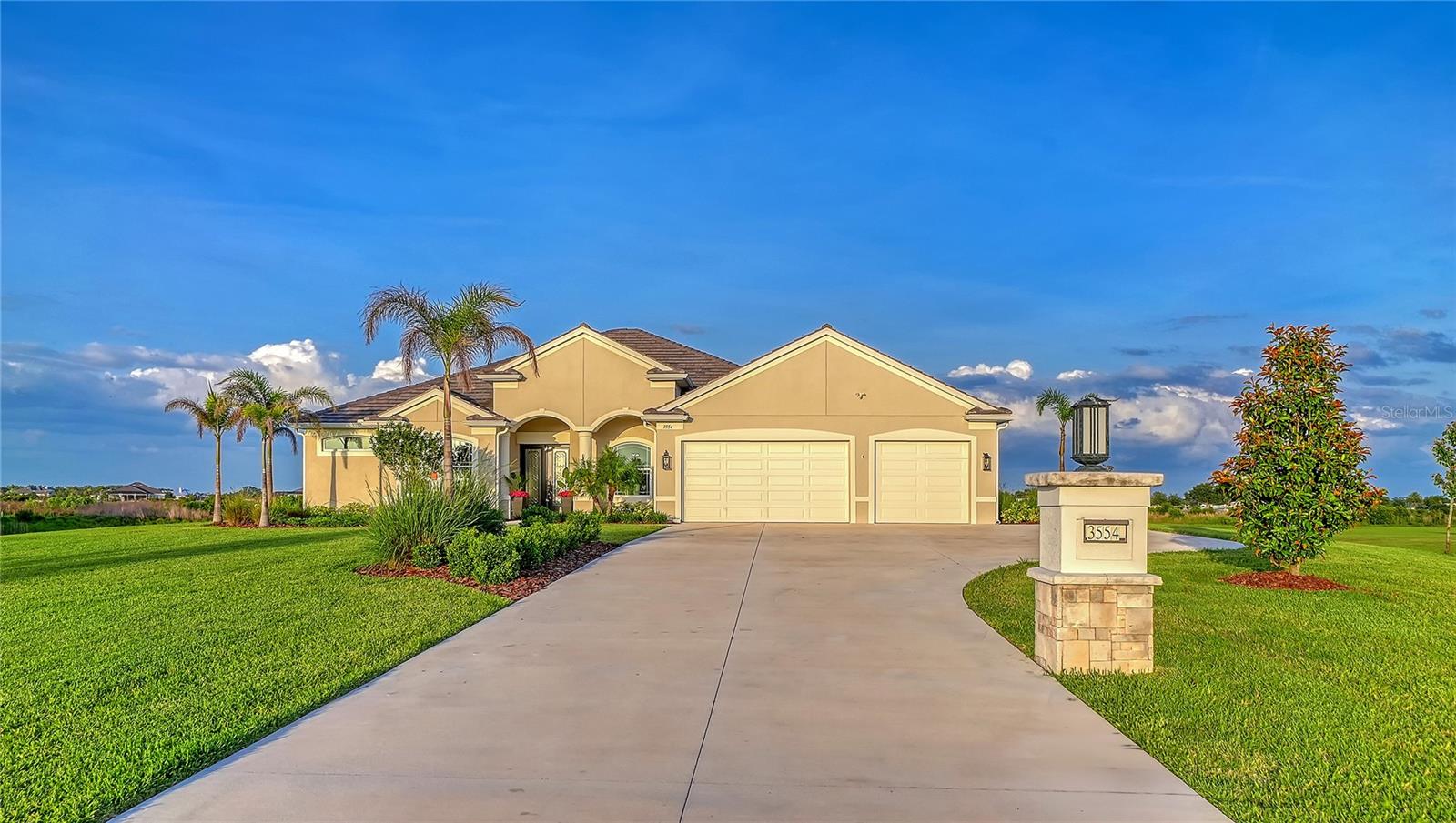 HAMPTON LAKES - Residential