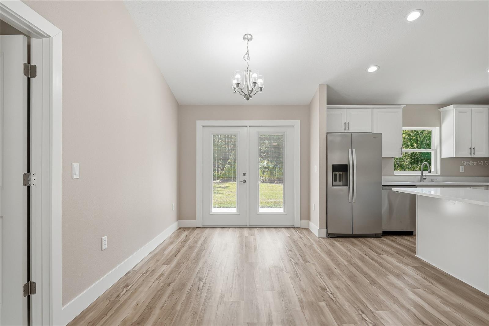 ROYAL HIGHLANDS - Residential