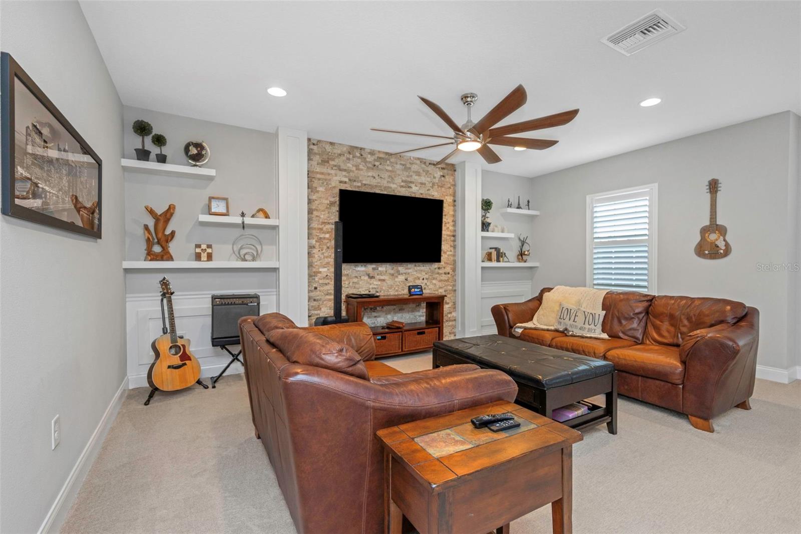 WOODLANDS/LONGLEAF - Residential