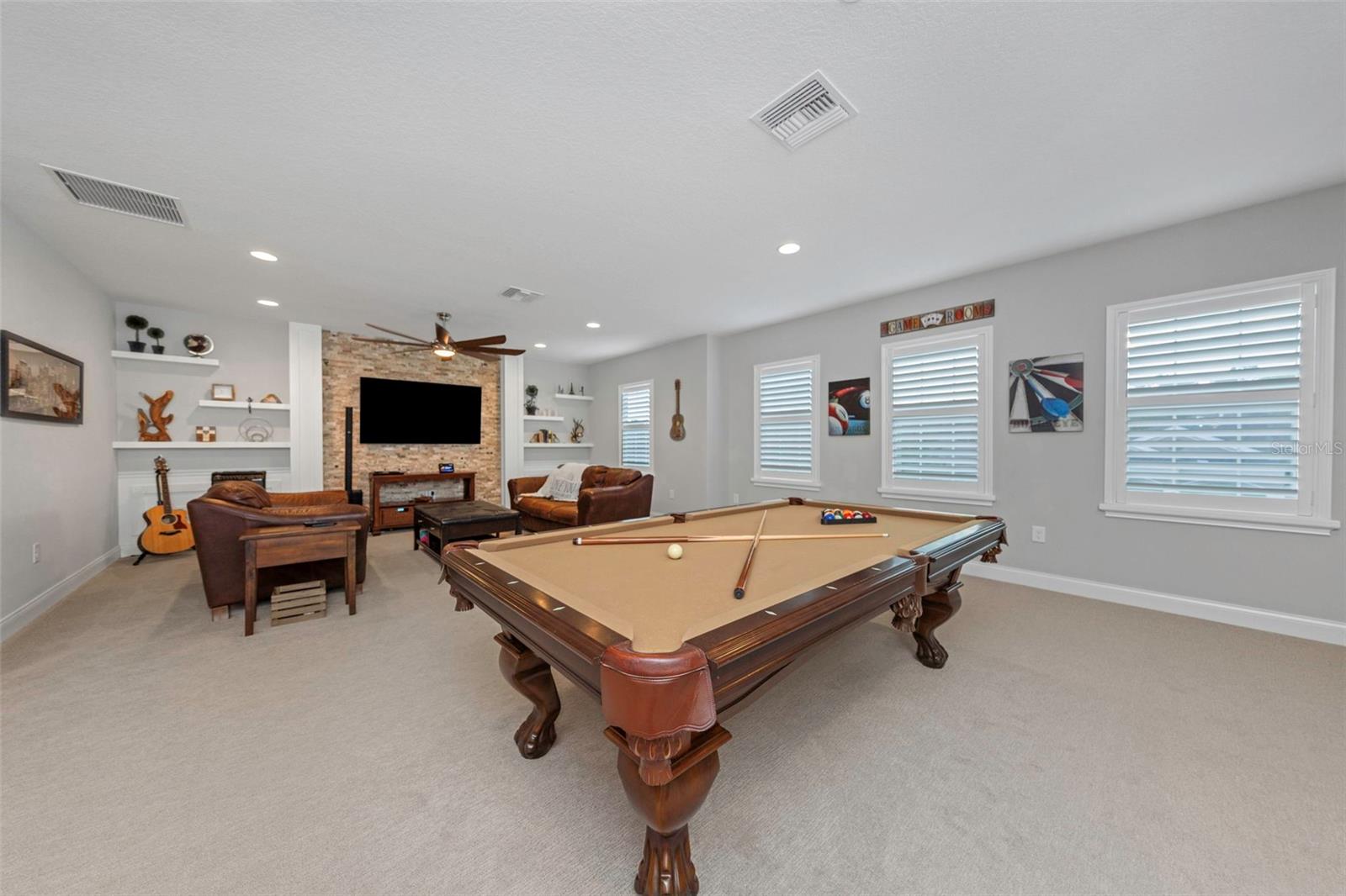 WOODLANDS/LONGLEAF - Residential