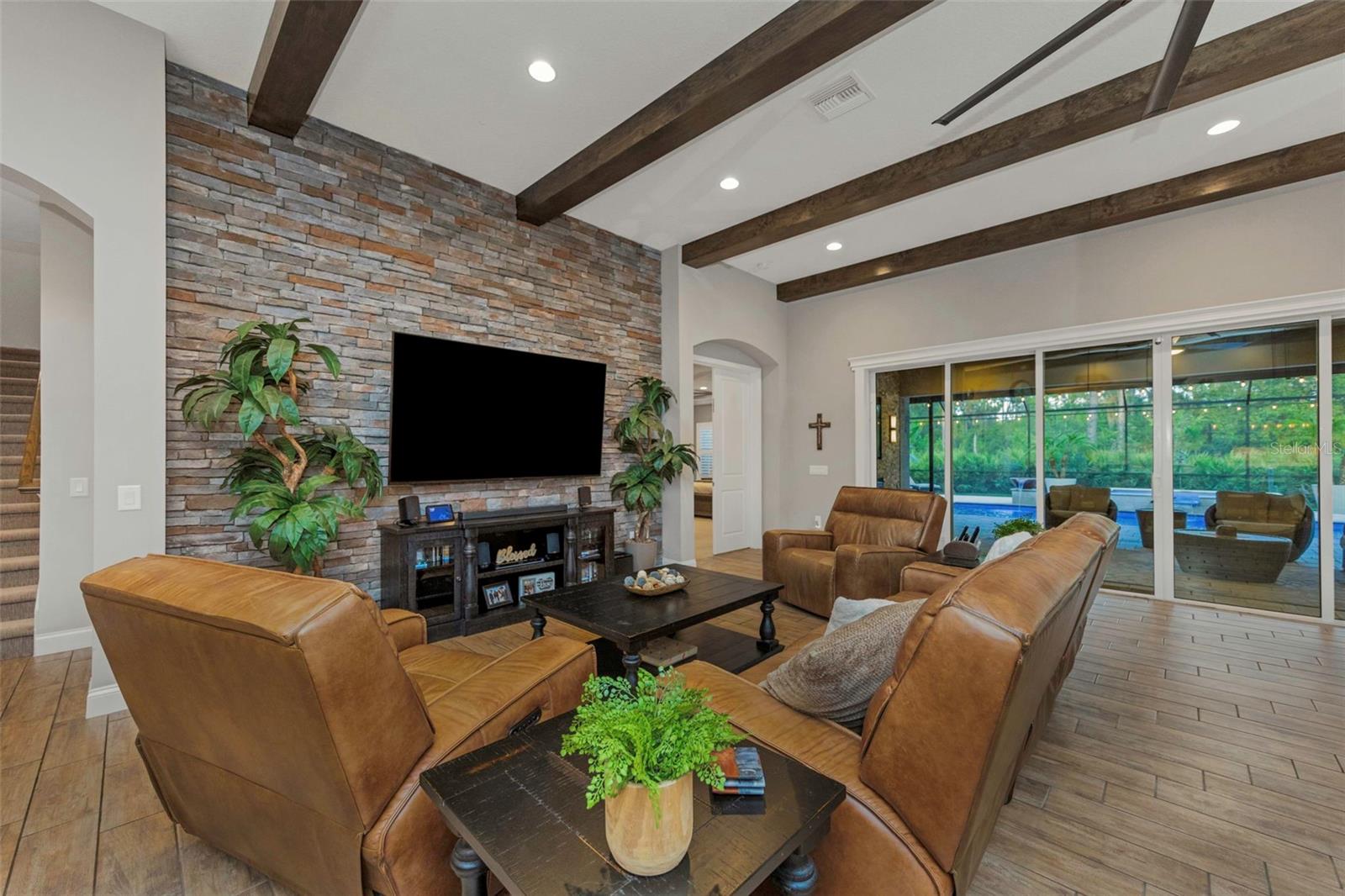 WOODLANDS/LONGLEAF - Residential