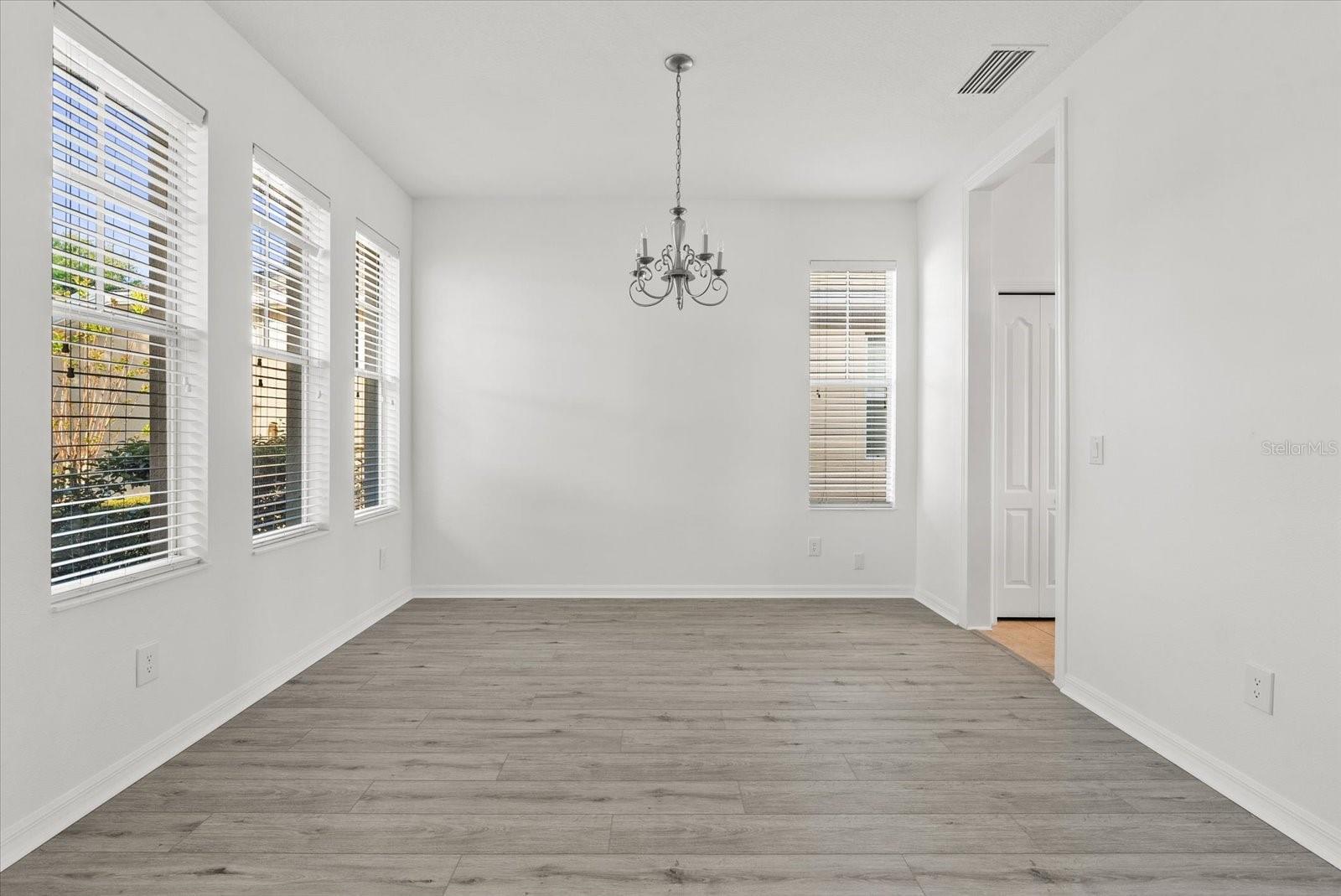 AVELAR CREEK SOUTH - Residential Lease
