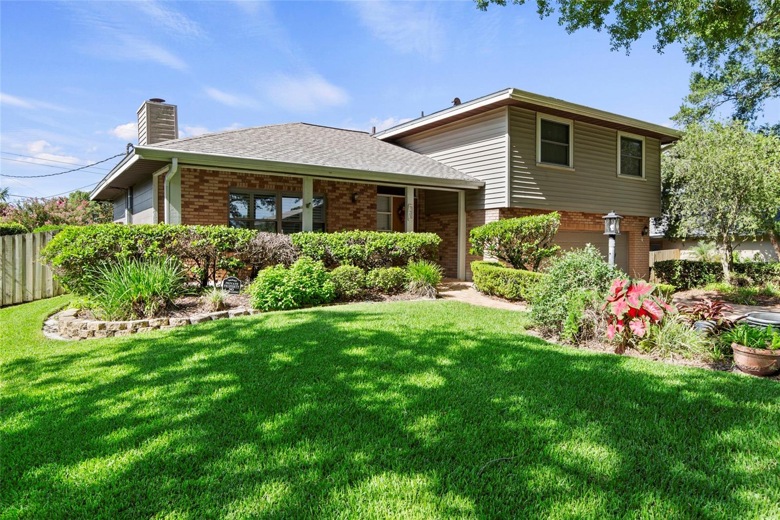 ROYAL GLEN - Residential